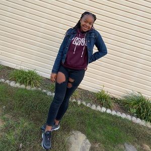 Meet your Posher, Lexie